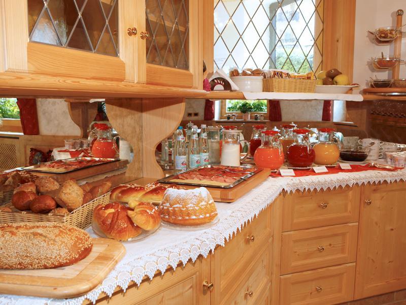 Garni Crepaz Bed & Breakfast Selva di Val Gardena Ngoại thất bức ảnh